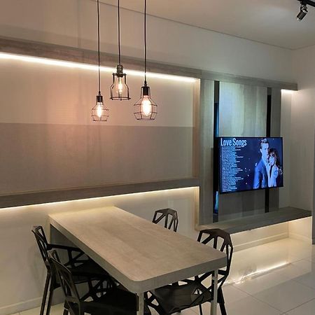 Summer Suites Klcc 1Bedroom With Twin Queen Bed Apartment Kuala Lumpur Dış mekan fotoğraf